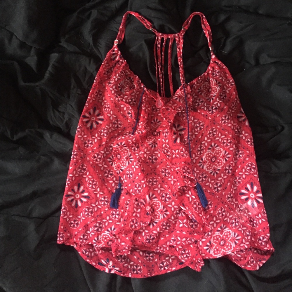 never worn red tank top