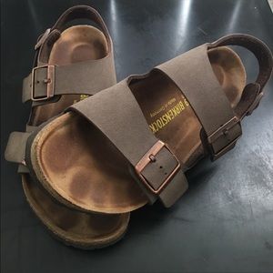 Birkenstock Size 39 in Stone