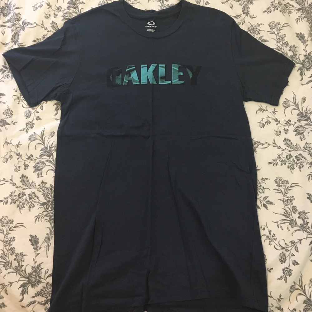 Oakley T-Shirt