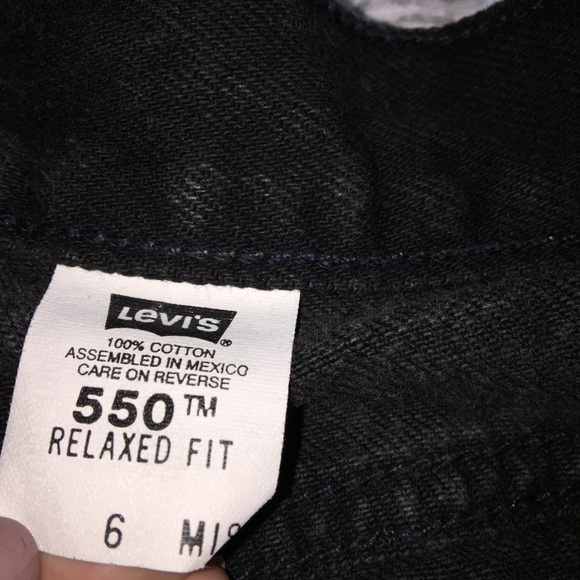 Vintage Levi's Black High Waisted Cut Off Shorts! - Picture 4 of 4