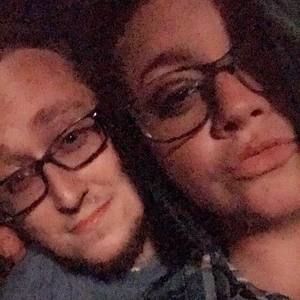 Meet your Posher, Hali