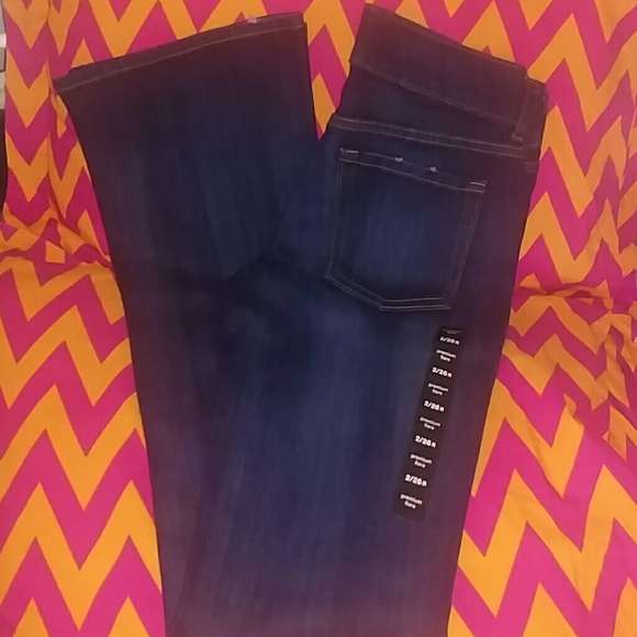 GAP Denim - 🆕 Gap 2R Flare Jean