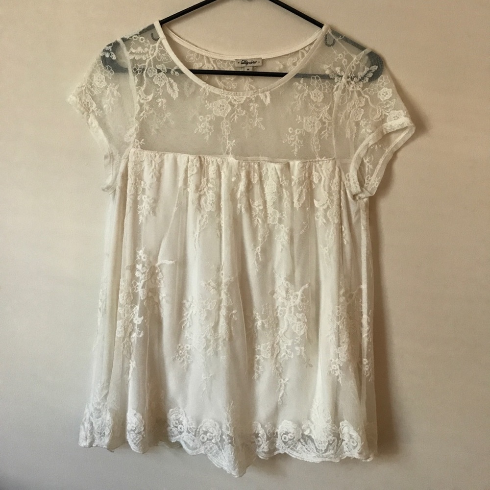 Delicate and detailed tee