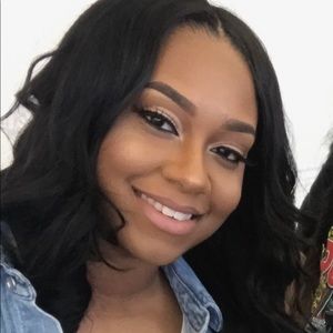 Meet your Posher, Nique