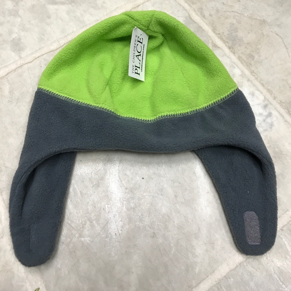 Winter hat NWT Bin-G7