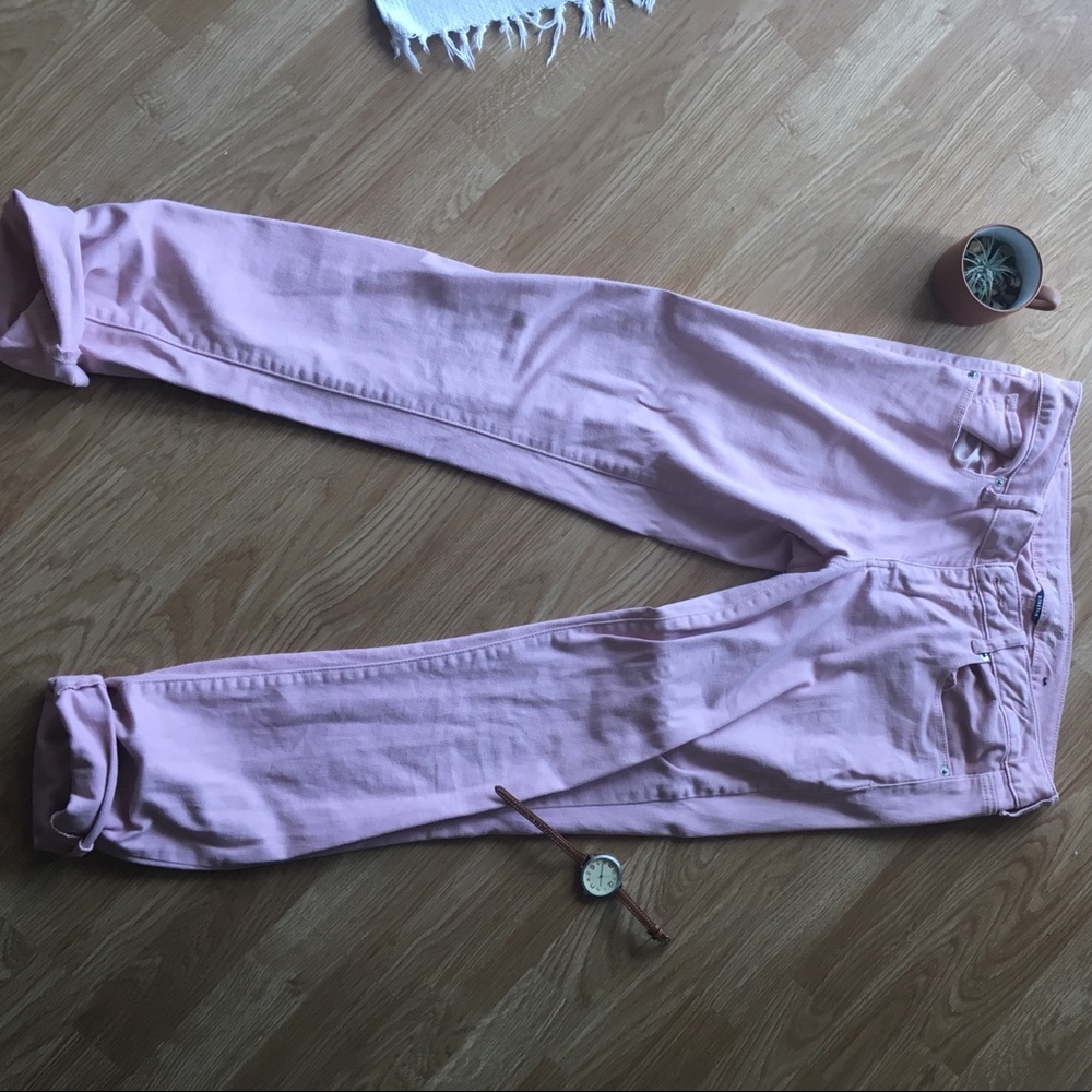 Light Pink American Eagle Jeans!