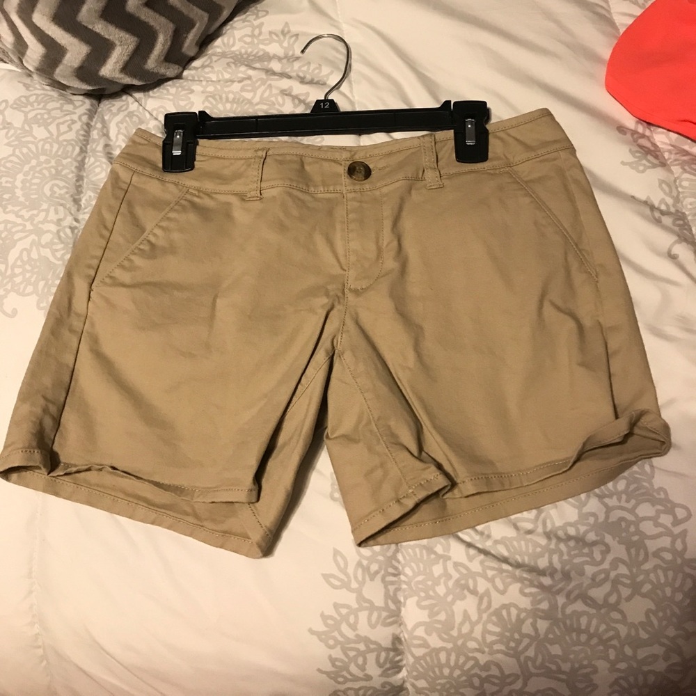 Size 4 American Eagle Khaki Shorts