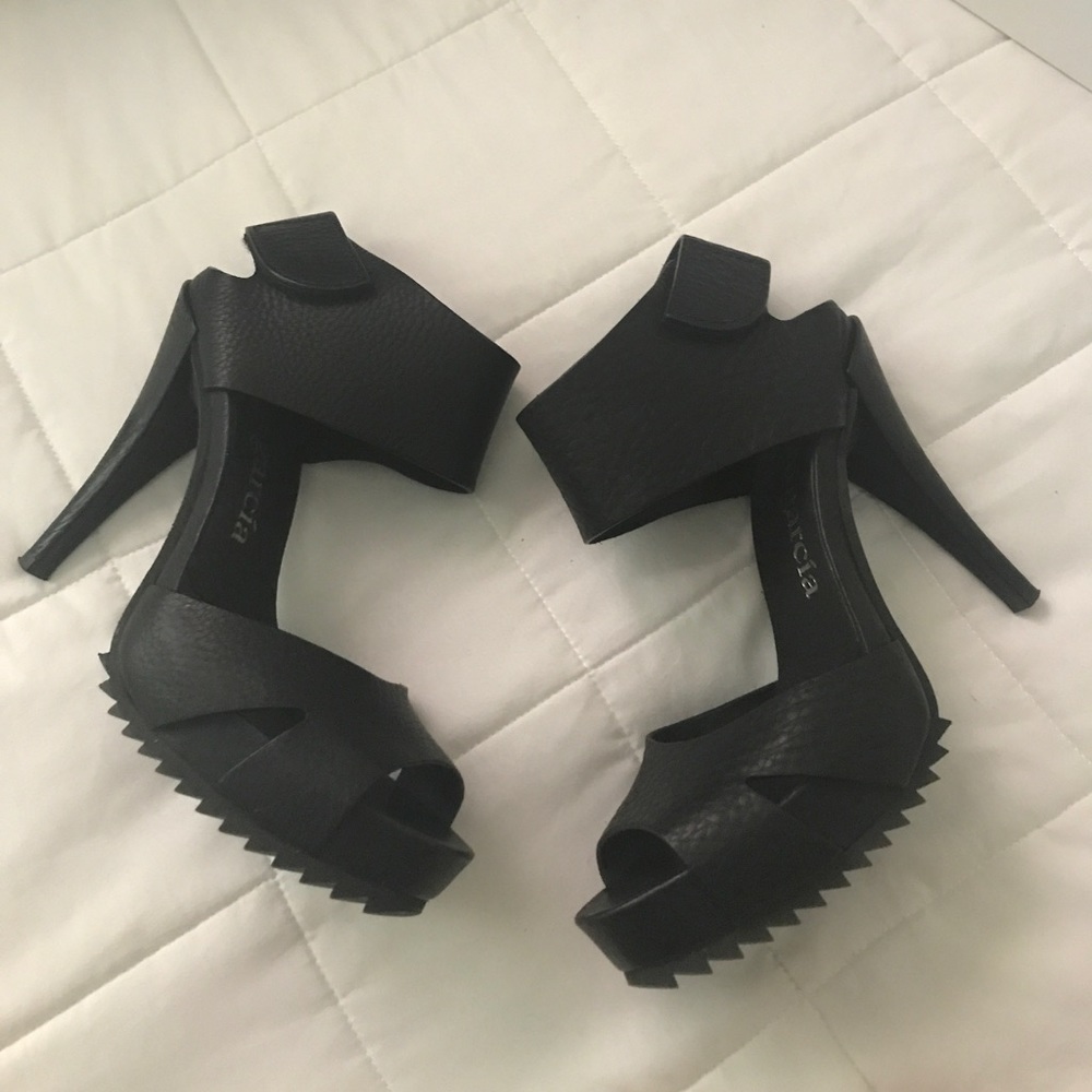 pedro garcía heels