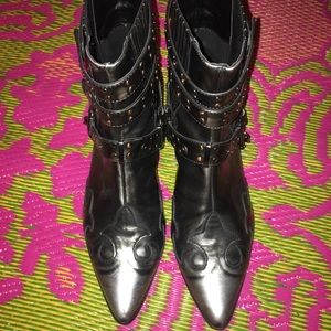 🚀 YRU Rodeo Boots- Like New 🚀