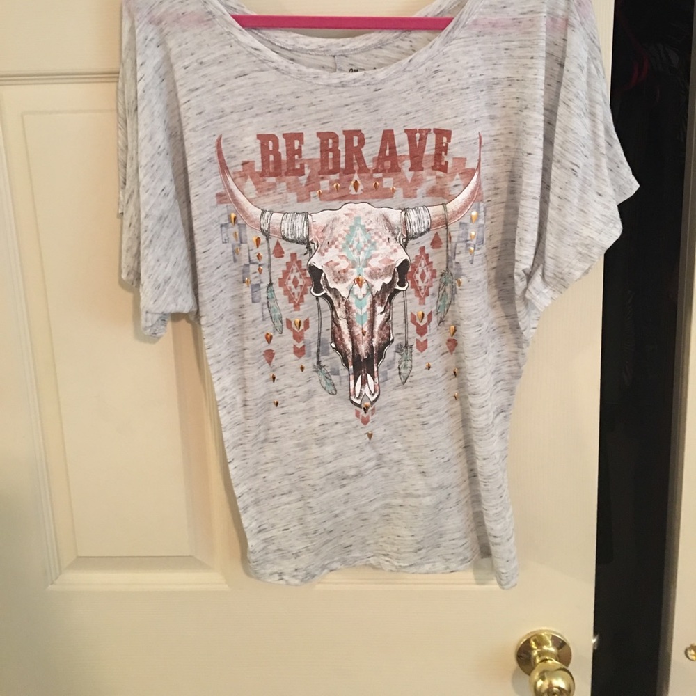 SUPER CUTE SHIRT!