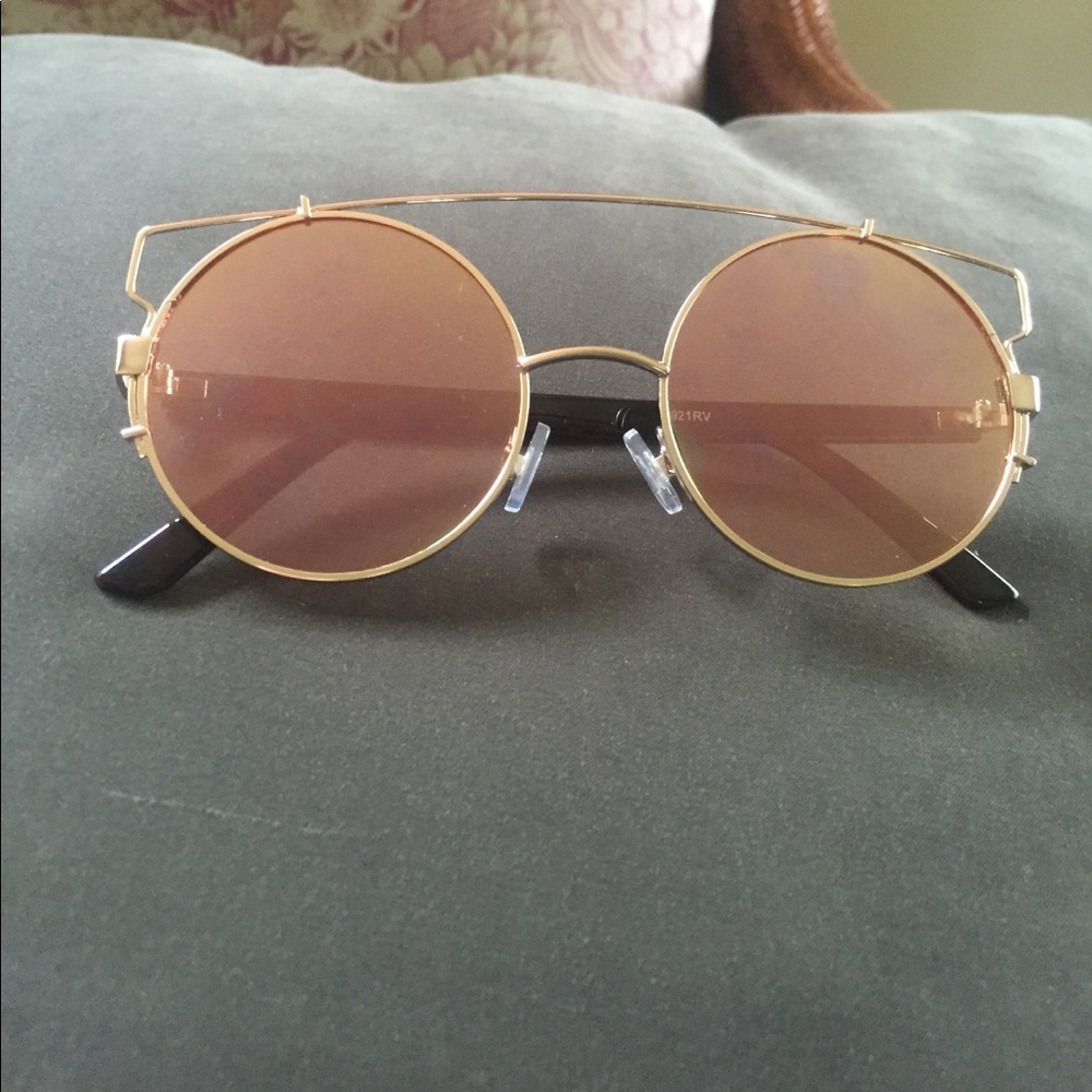 Rose Gold Circular Sunnies