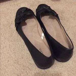 Size 9 flats