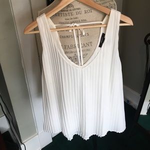 White pleated top with back tie