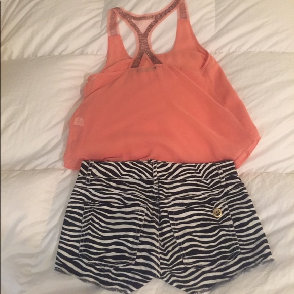 Michael Kors shorts - Picture 2 of 3