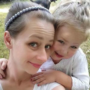 Meet your Posher, Courtney