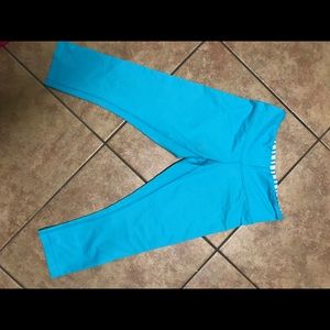 LuLuLemon Malibu blue crops