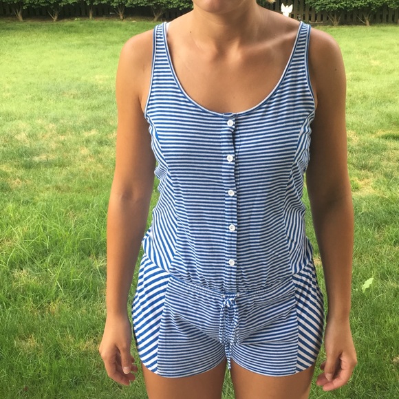 Size Medium blue and white stripe romper - Picture 1 of 2