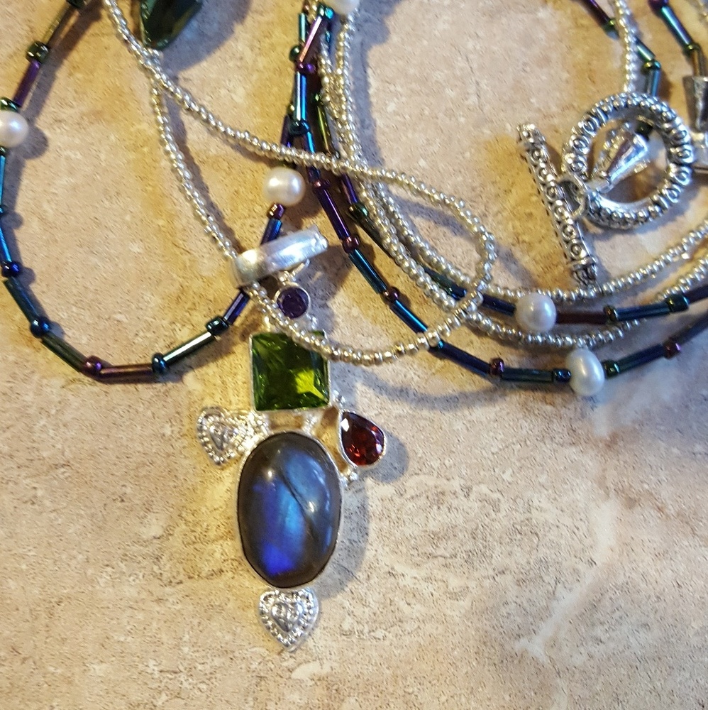 SOLD! Necklace w/Genuine Labradorite/quartz