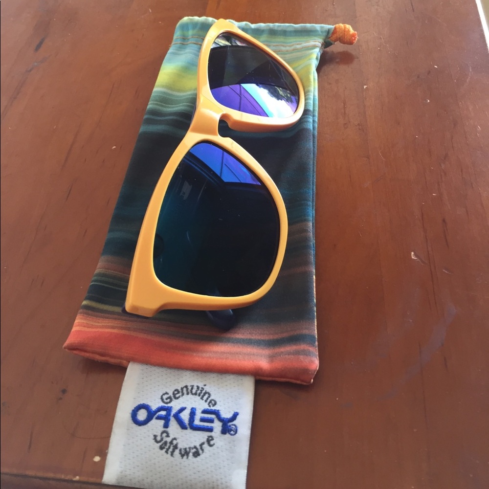 Oakley Frog Skins Sunglasses