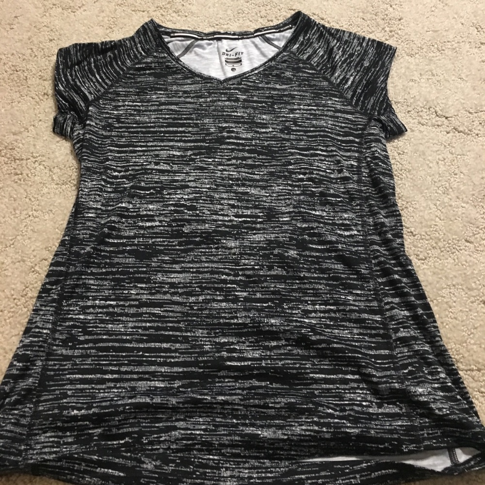 NIKE Workout Shirt