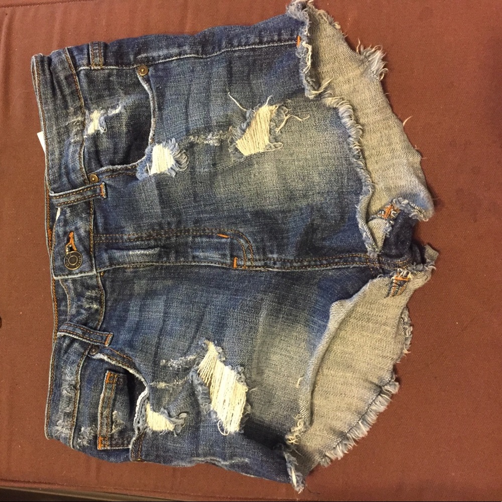 Windsor medium blue shorts