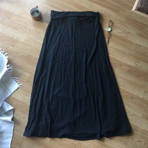 Simple Black Maxi Skirt!