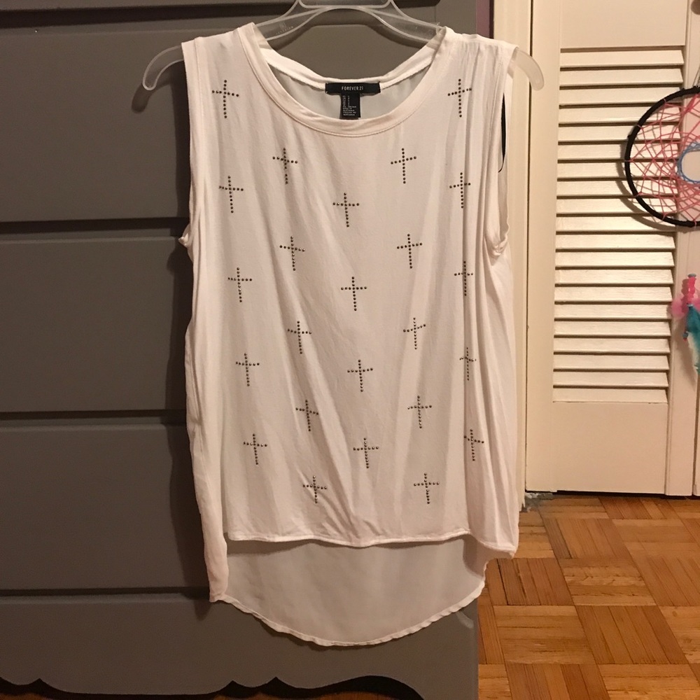 Small white flowy tank top