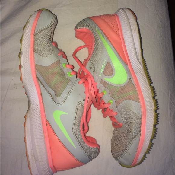 Nike running shoes - Picture 2 of 2