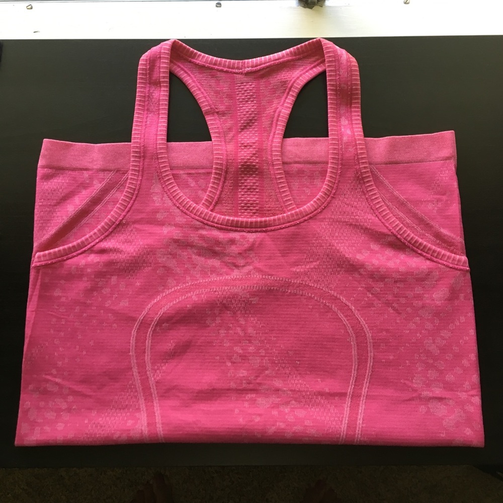 Swiftly Tech Racerback Sz 6