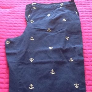 BRIGGS NEW YORK CAPRIS/WHITE STAG CARPRIS