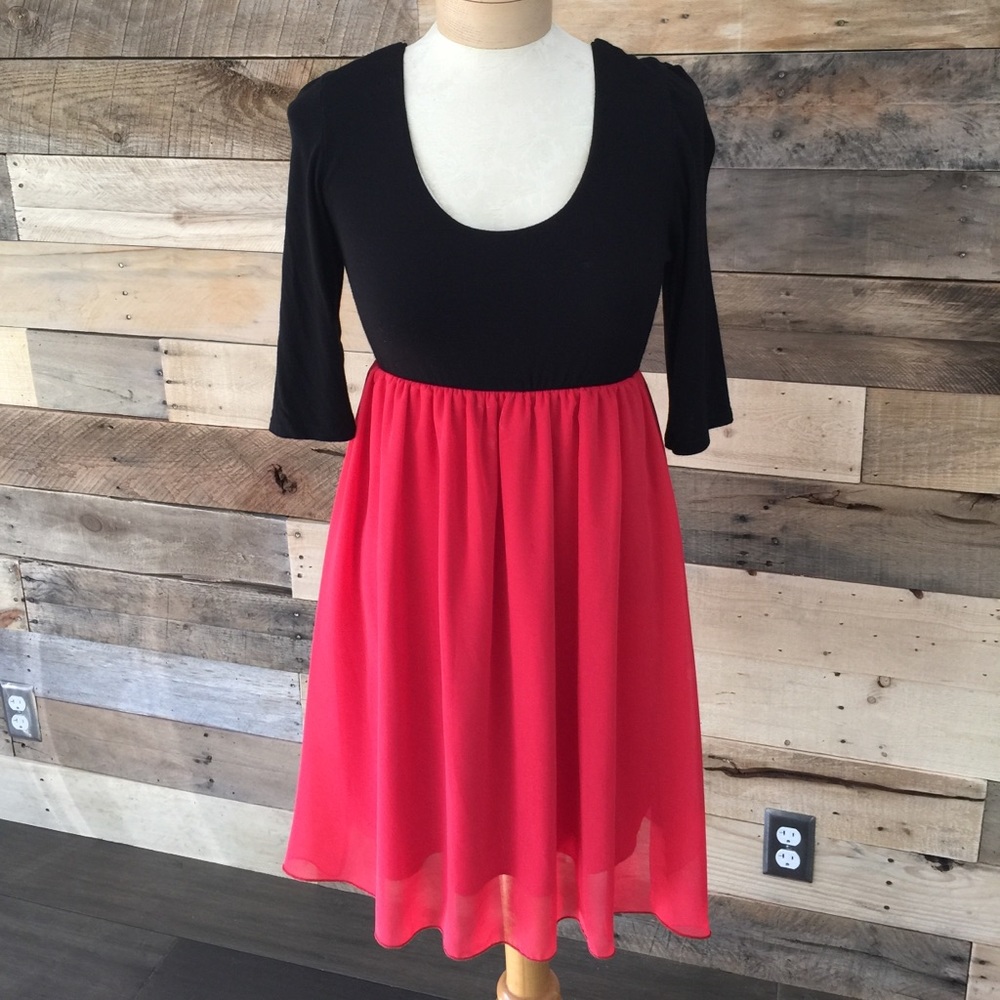Nymphe black top with red chiffon skirt dress