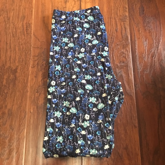 Lauren Conrad floral leggings, size small - Picture 1 of 4