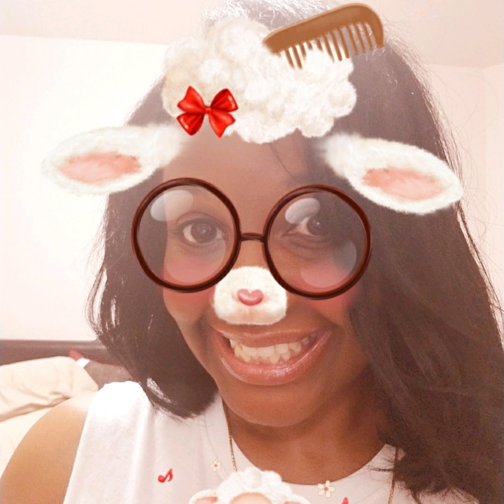 Meet your Posher, Donielle