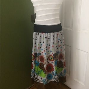Luna Claire skirt size large.
