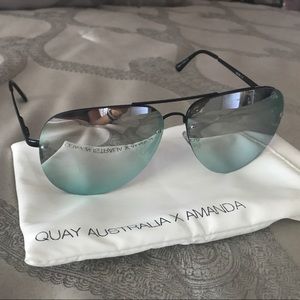 Quay Australia "Muse" sunnies