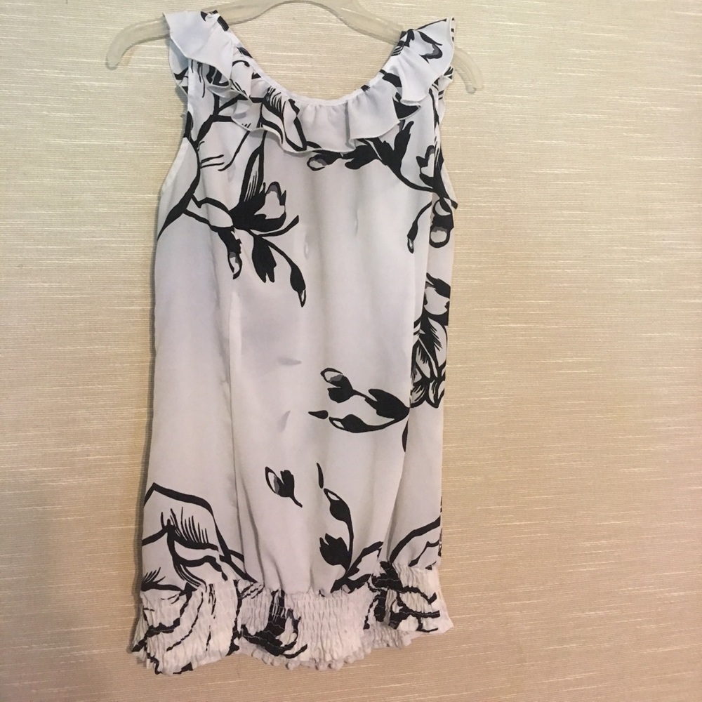 milano top. Medium😁😁 - Picture 3 of 3