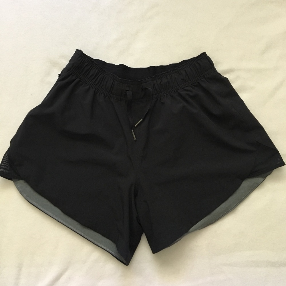 Reversible lululemon Shorts - Sz 6