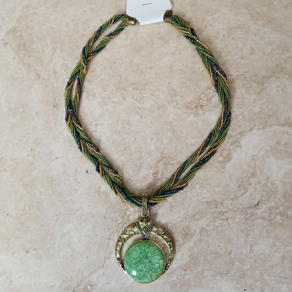 💚GIFTED 💚 BOHO FASHION NECKLACE 💚 - Picture 2 of 2