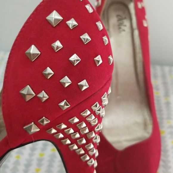 DOTS Platform Heel - Picture 6 of 7