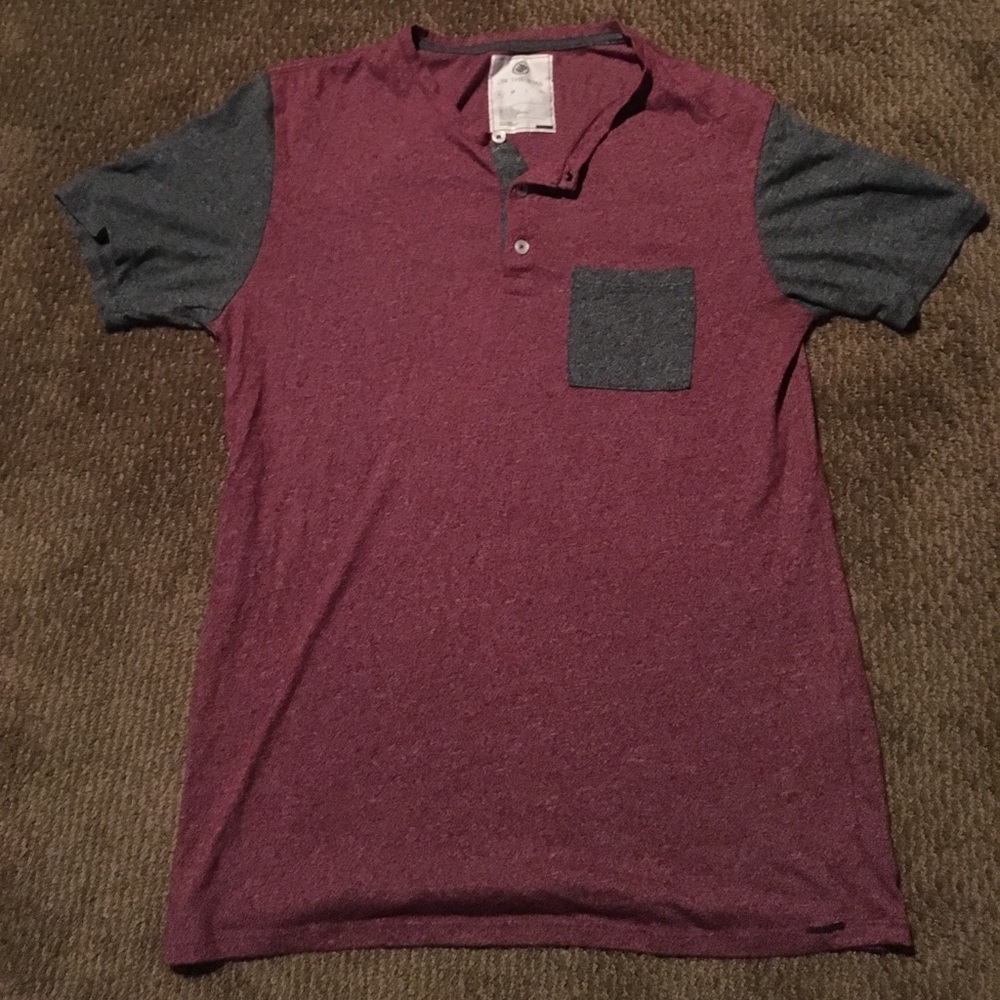 PacSun T-shirt
