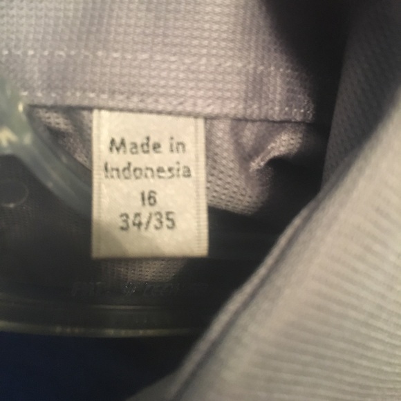 Calvin Klein premium slim fit shirt. NWOT. - Picture 3 of 3