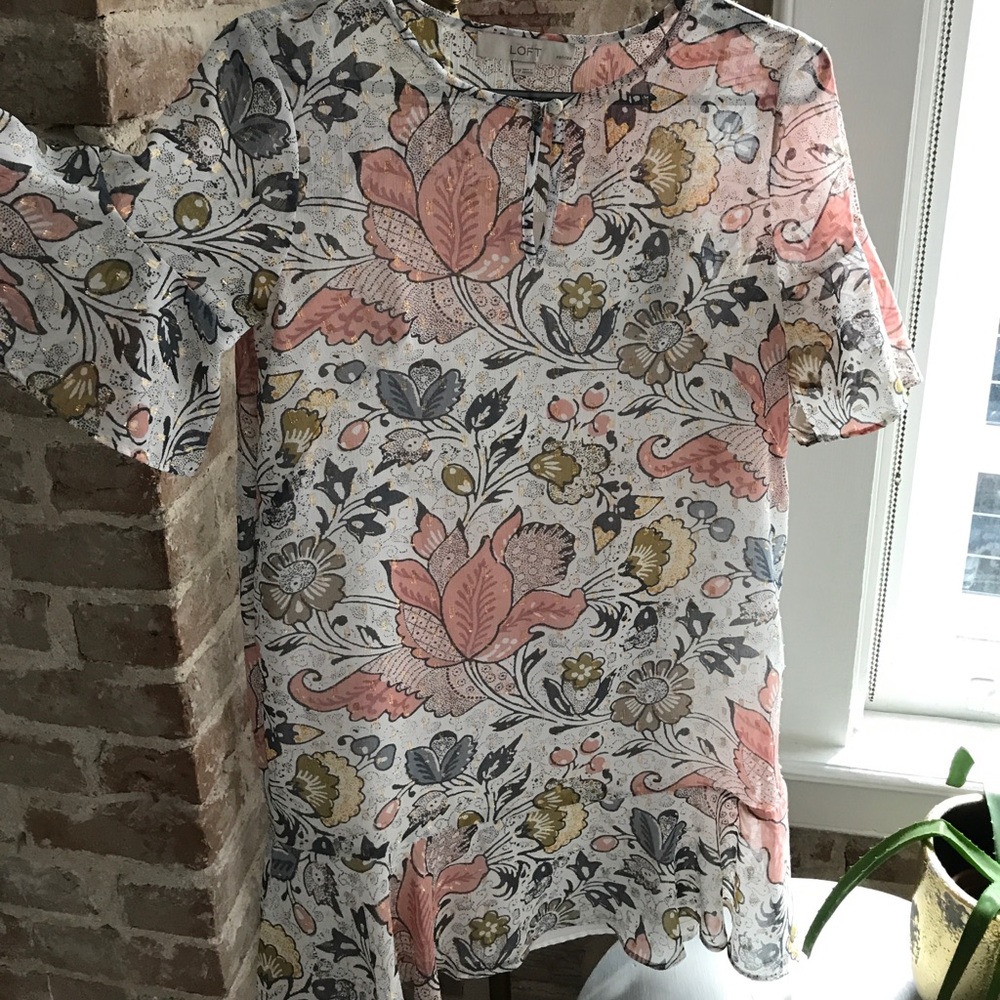 Gold detail shift dress