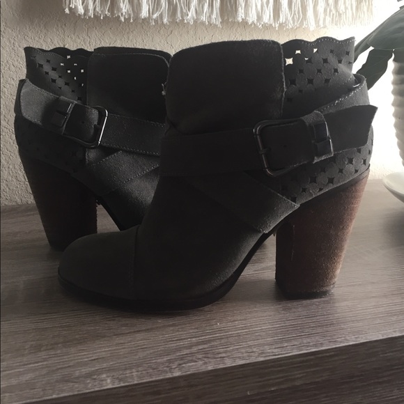 Betsey Johnson Gray Booties - Picture 2 of 4