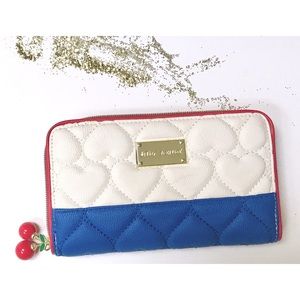🍒Betsey Johnson Wallet