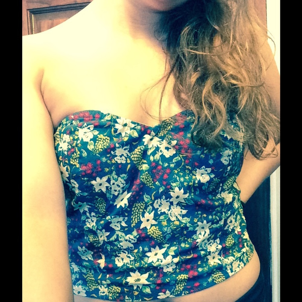 Urban Outfitters Floral Crop Top