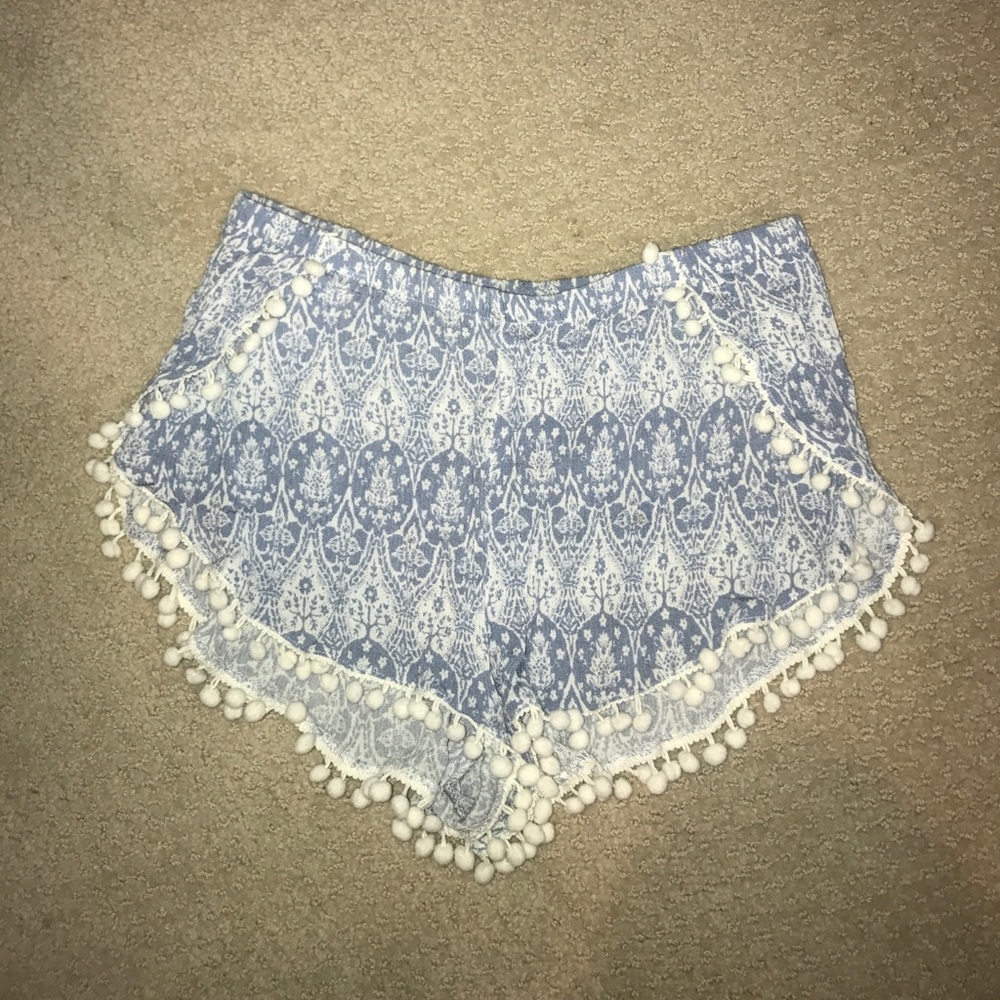 Patterned shorts with Pom Poms!