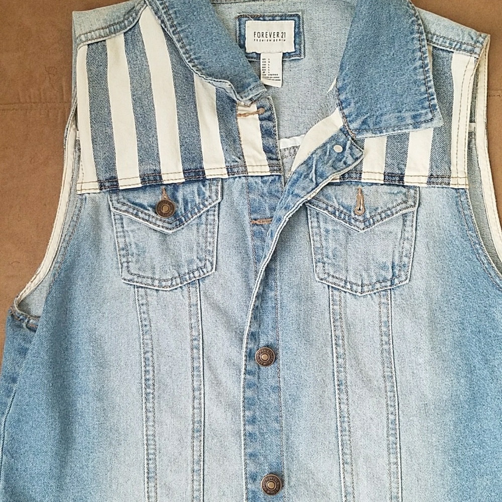 Forever 21 sleeveless jean vest