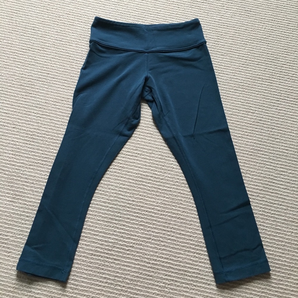 Lululemon teal knit leggings