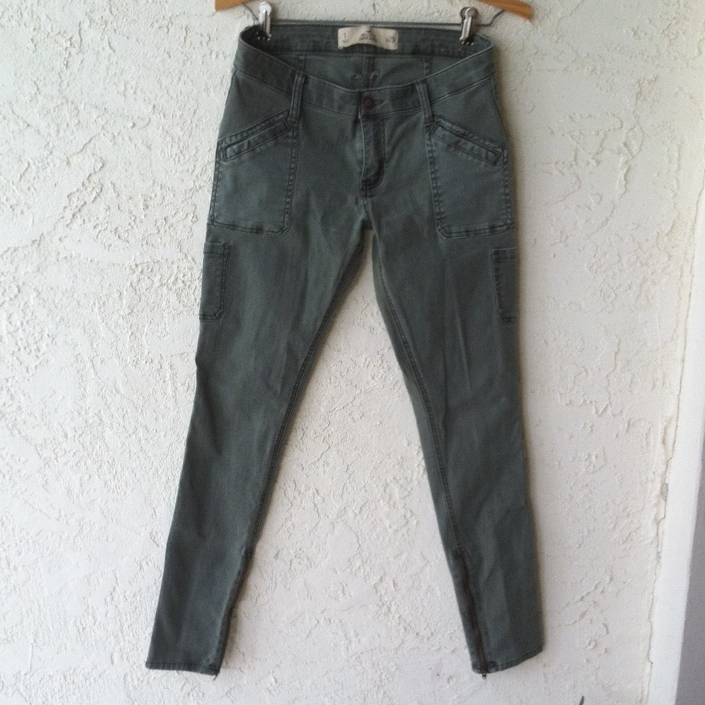 Hollister Super Skinny Cargo Pants