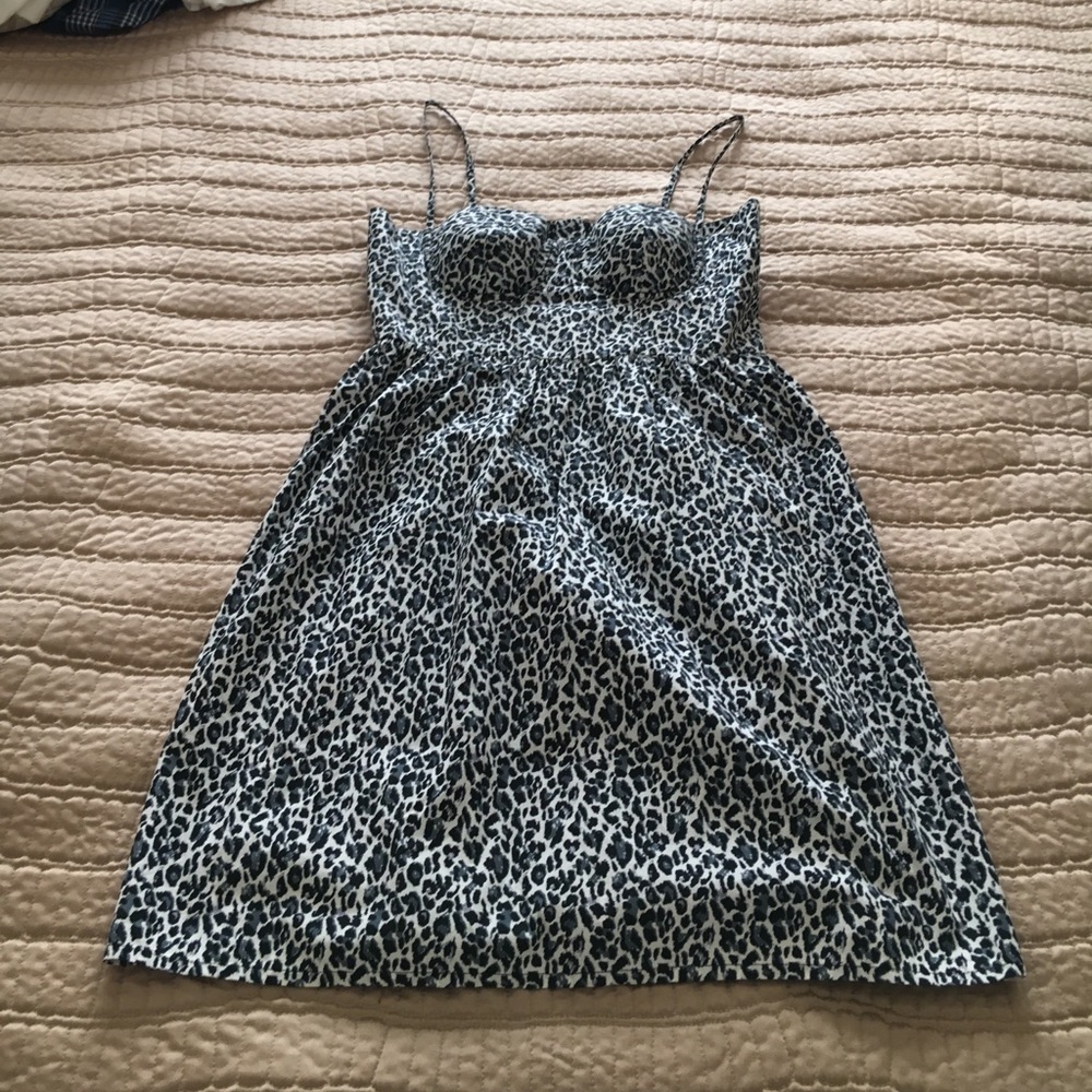 Victoria's Secret dress (Moda International)